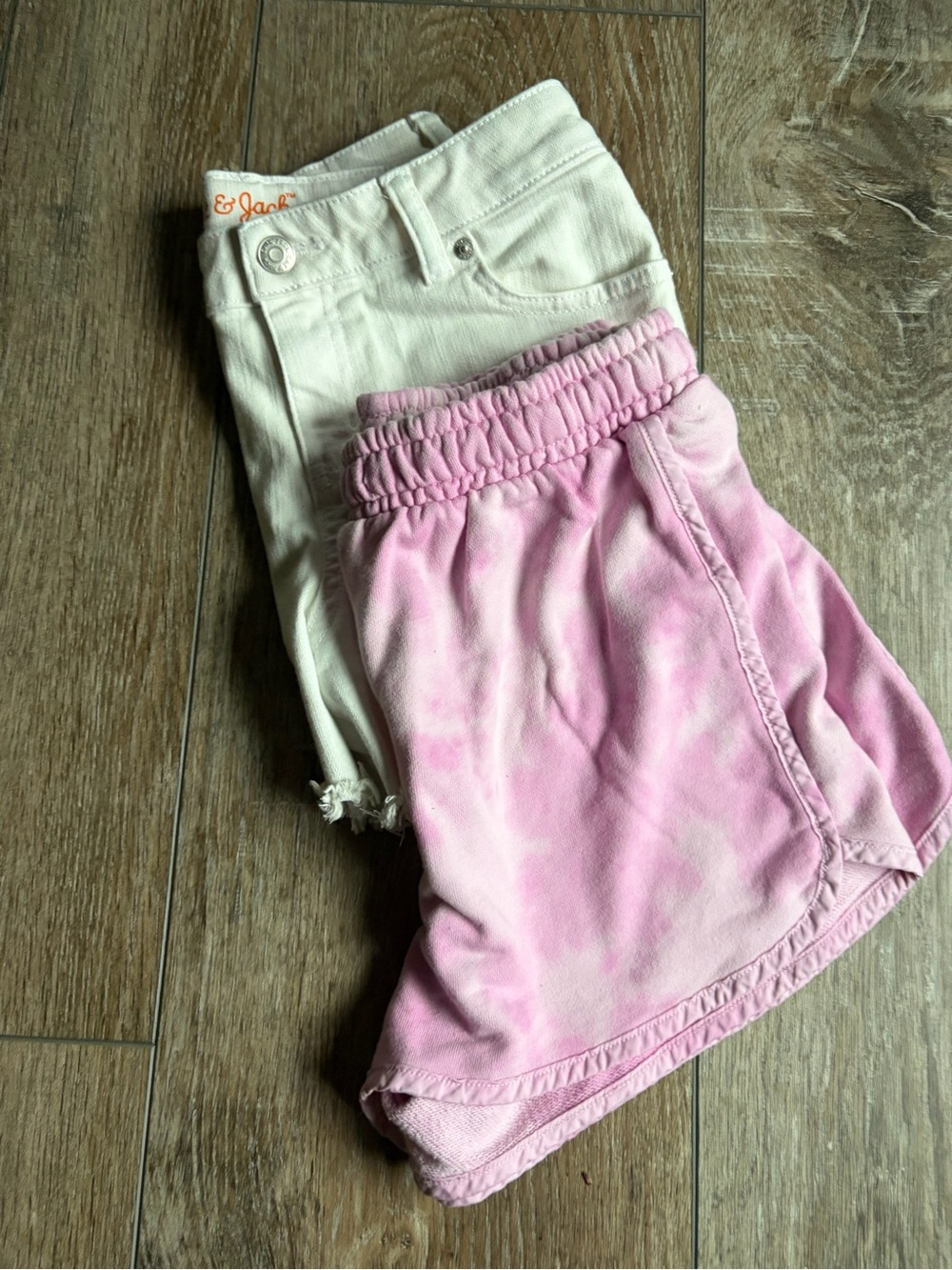 Girls 10 summer shorts, Gap and Cat and Jack pack of 2